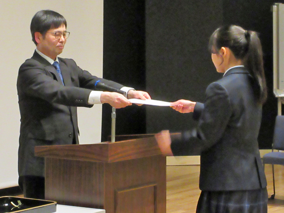 ������b�C��4